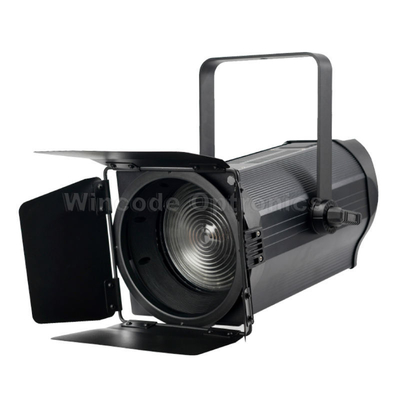Giá tốt. 200W đèn pha Fresnel LED 3200K-5600K CCT 50000H Thời gian hoạt động trực tuyến